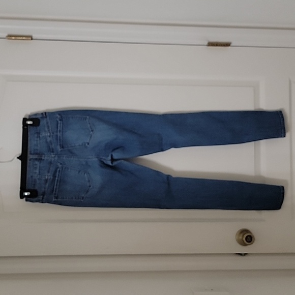 FashionNova Size 3 Distressed Medium Wash Skinny Jeans, Gently Used Condition - Picture 14 of 15
